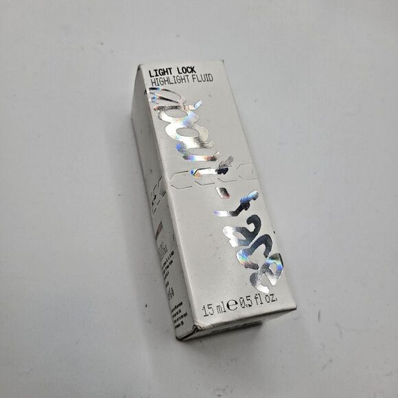 New About Face Highlight Fluid Light Lock - Picture 5 of 7